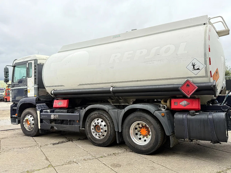 MAN TGA 26.430 6X2 Fuel Tank 21.000L 3 Comp + 2 Pump D20 Engine - Caminhão tanque: foto 3 MAN TGA 26.430 6X2 Fuel Tank 21.000L 3 Comp + 2 Pump D20 Engine - Caminhão tanque: foto 3