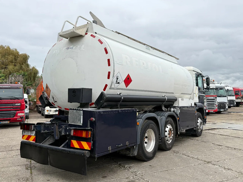 MAN TGA 26.430 6X2 Fuel Tank 21.000L 3 Comp + 2 Pump D20 Engine - Caminhão tanque: foto 4 MAN TGA 26.430 6X2 Fuel Tank 21.000L 3 Comp + 2 Pump D20 Engine - Caminhão tanque: foto 4