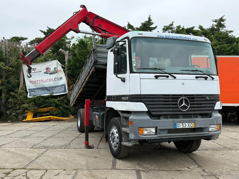 Mercedes-Benz Actros 1831 V6 4X2 Tipper + crane EPS Manual Gearbox 3 peddal - Camião basculante, Camião grua: foto 1 Mercedes-Benz Actros 1831 V6 4X2 Tipper + crane EPS Manual Gearbox 3 peddal - Camião basculante, Camião grua: foto 1
