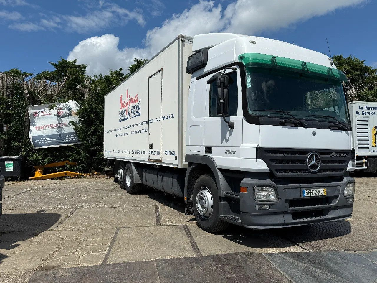 Mercedes-Benz Actros 2536 V6 6X2 Closed Box Spring/Air EPS Man - Camião furgão: foto 1 Mercedes-Benz Actros 2536 V6 6X2 Closed Box Spring/Air EPS Man - Camião furgão: foto 1