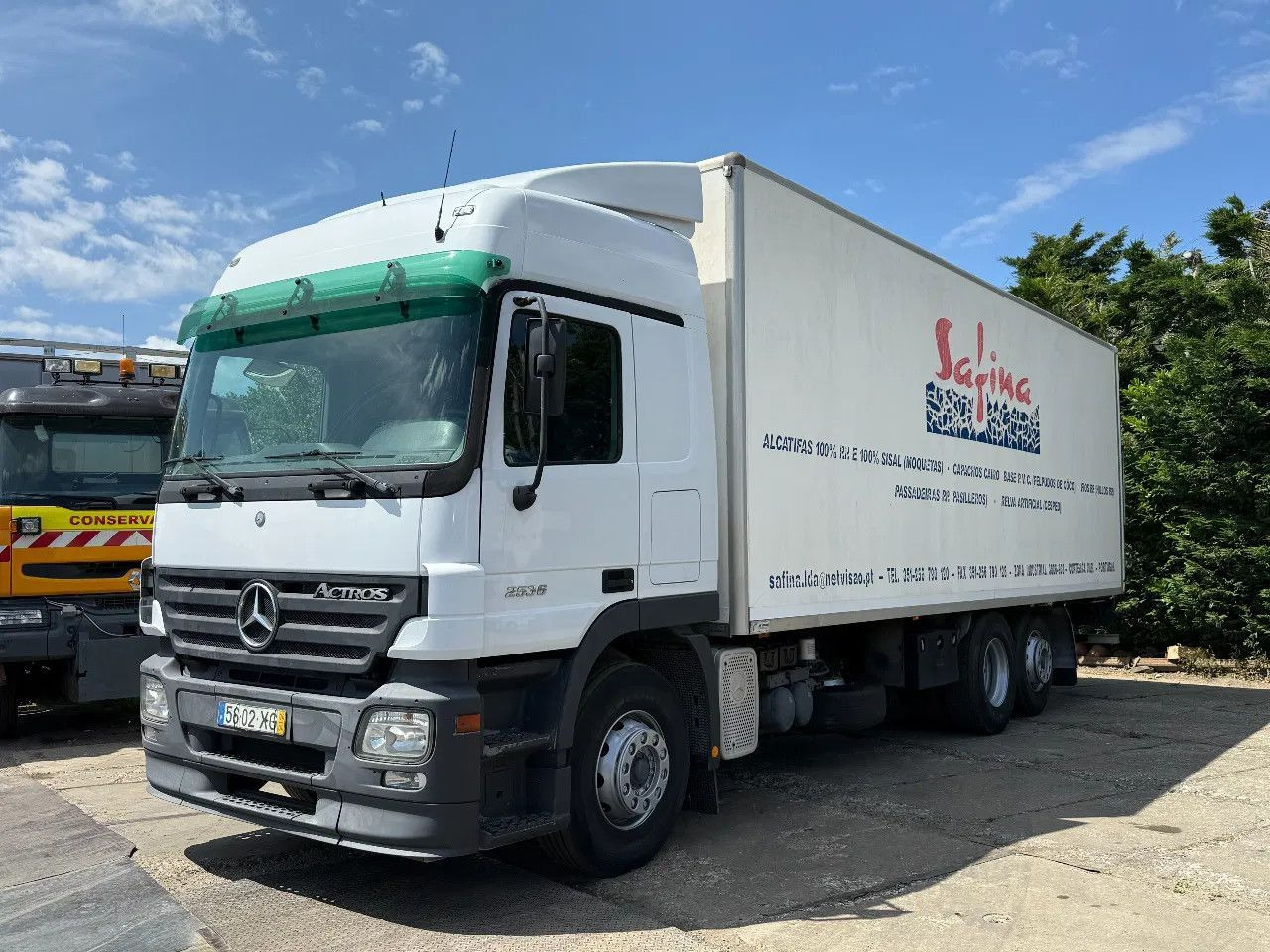 Mercedes-Benz Actros 2536 V6 6X2 Closed Box Spring/Air EPS Man - Camião furgão: foto 2 Mercedes-Benz Actros 2536 V6 6X2 Closed Box Spring/Air EPS Man - Camião furgão: foto 2