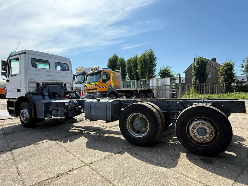 Mercedes-Benz Actros 2540 V6 6X2 Chassis Spring/Air Manual gearbox - Camião chassi: foto 5 Mercedes-Benz Actros 2540 V6 6X2 Chassis Spring/Air Manual gearbox - Camião chassi: foto 5
