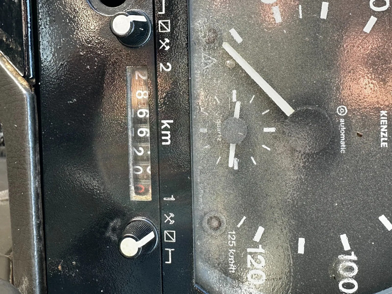 Camião basculante Mercedes-Benz SK 1733 V6 4X2 Tipper Spring/Spring EPS Manual Gearbox: foto 17