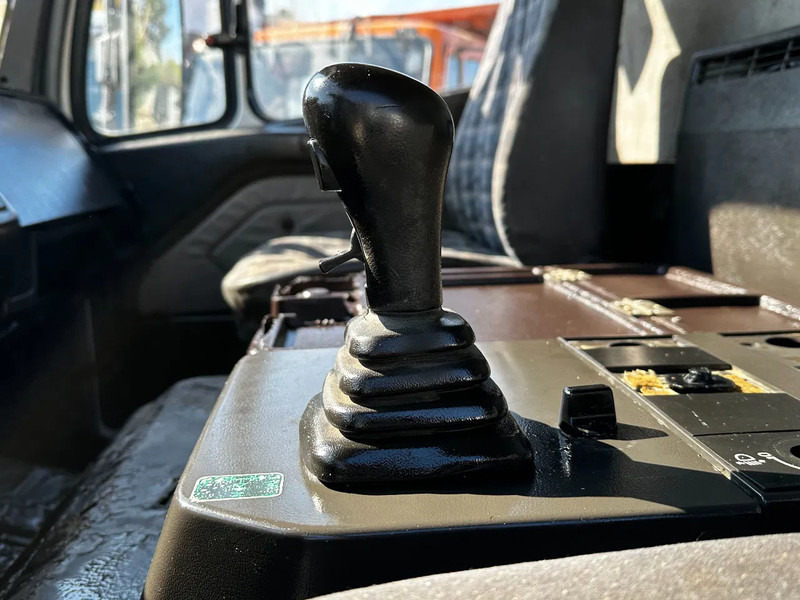 Camião basculante Mercedes-Benz SK 1733 V6 4X2 Tipper Spring/Spring EPS Manual Gearbox: foto 14