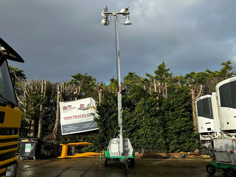 Terex AL4050 Towerlight 4X1000 Watt Lights - Torre de iluminação: foto 1 Terex AL4050 Towerlight 4X1000 Watt Lights - Torre de iluminação: foto 1