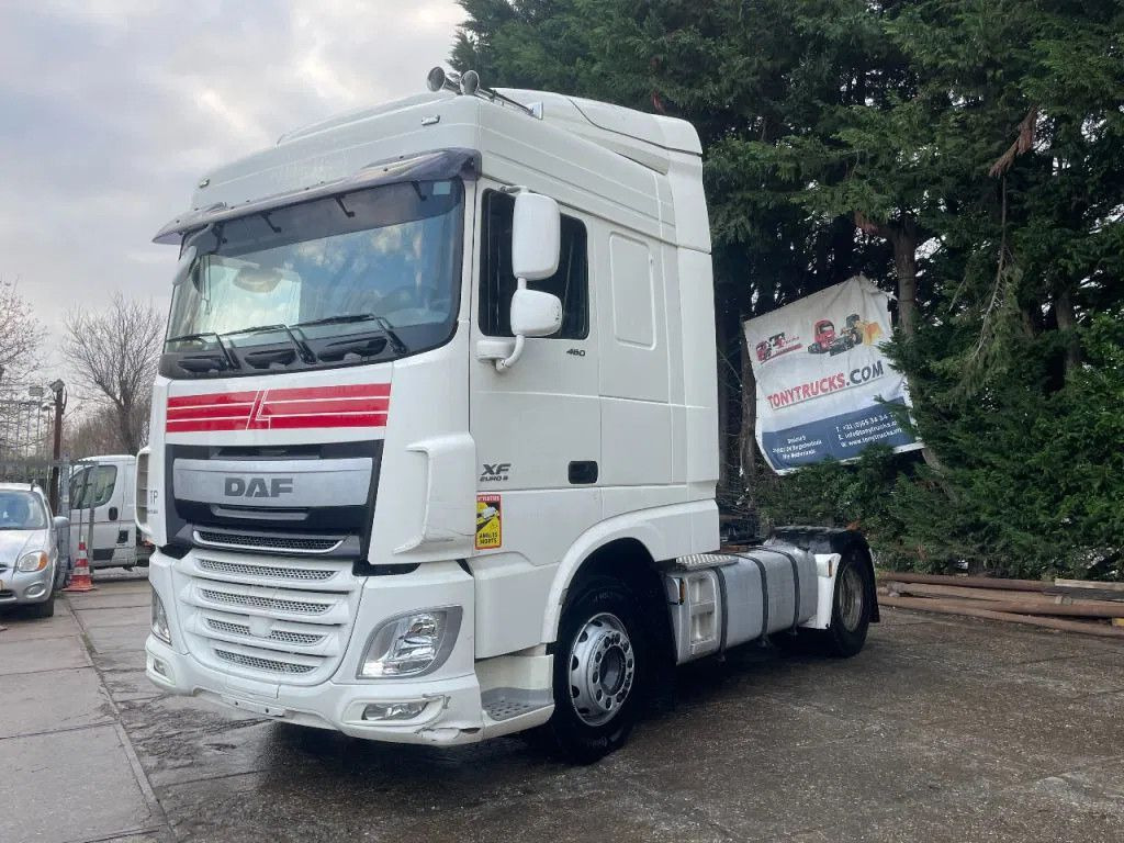 DAF XF 460 4X2 Tractor-unit Spring/Air Retarder DAF XF 106.460 4X2 Tractor-unit Spring/Air Retarder - Tractor: foto 2 DAF XF 460 4X2 Tractor-unit Spring/Air Retarder DAF XF 106.460 4X2 Tractor-unit Spring/Air Retarder - Tractor: foto 2