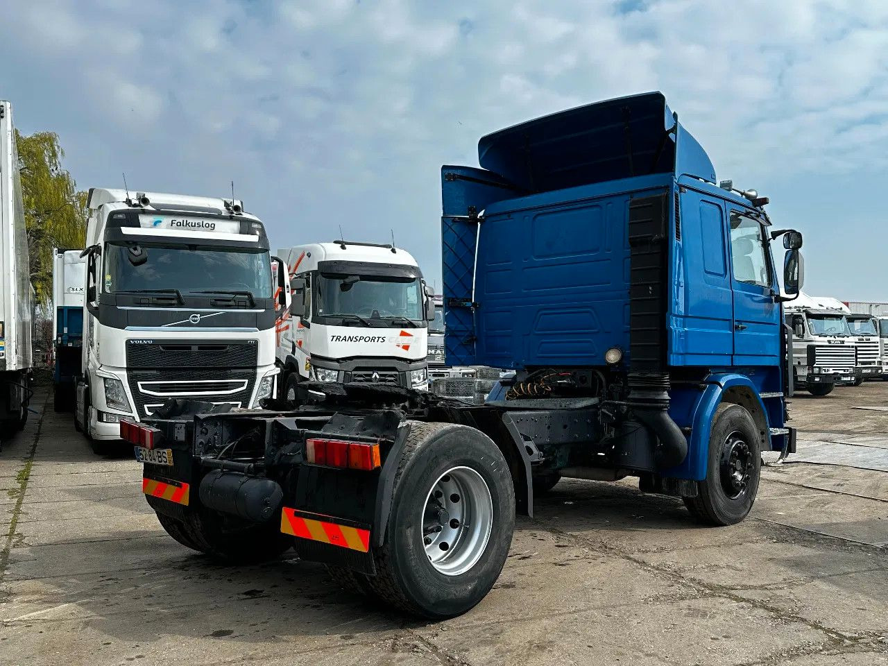 Scania R113-360 4X2 Tractor-unit Spring/Air Manual Gear - Tractor: foto 4 Scania R113-360 4X2 Tractor-unit Spring/Air Manual Gear - Tractor: foto 4