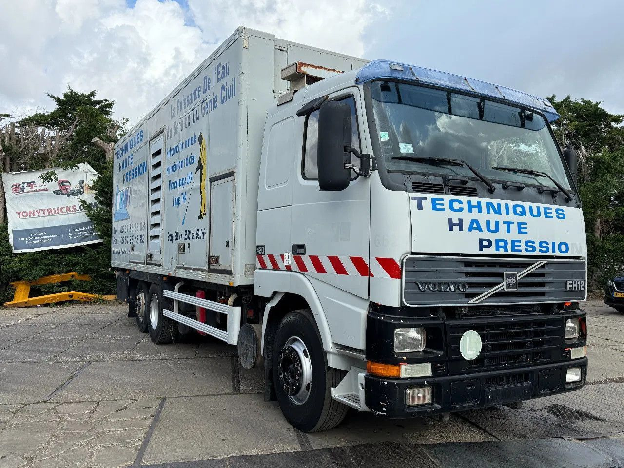 Volvo FH 12.420 6X2 Frigo Spring/Air Manual Gearbox TO - Camião frigorífico: foto 1 Volvo FH 12.420 6X2 Frigo Spring/Air Manual Gearbox TO - Camião frigorífico: foto 1