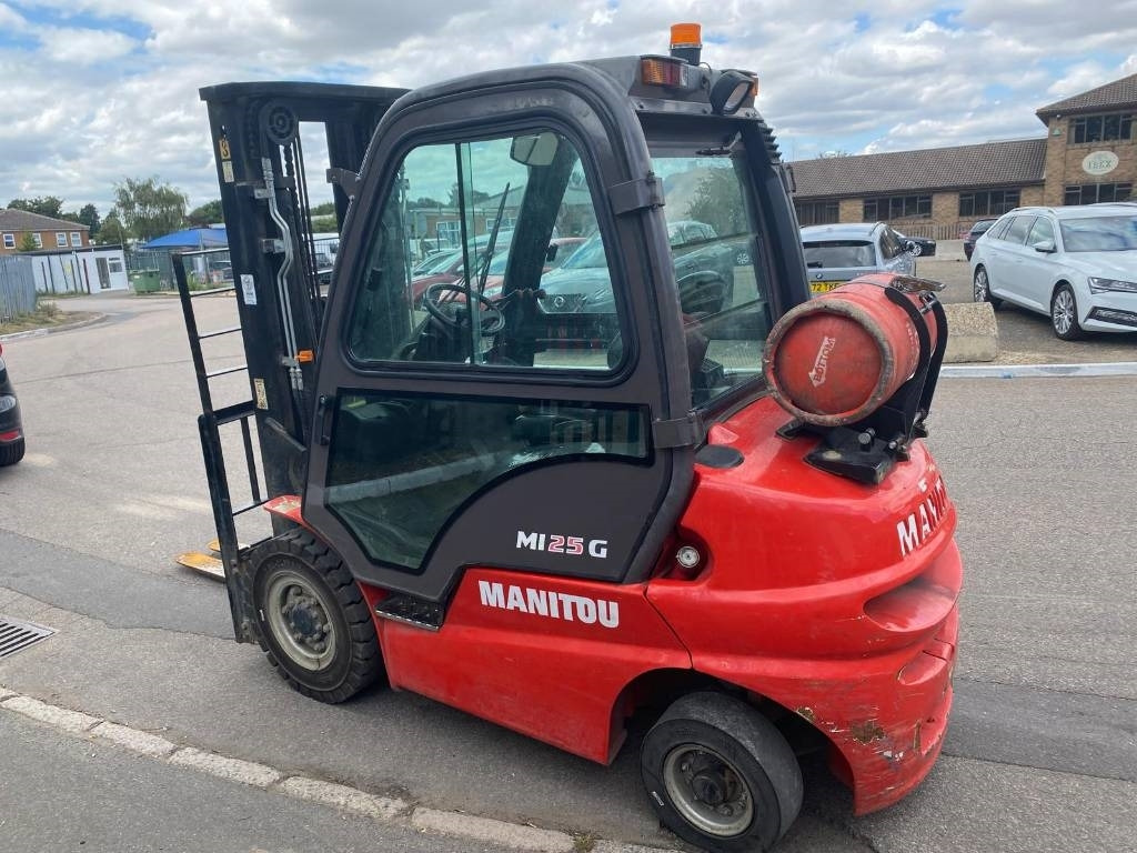 Manitou MI 25 G - Empilhadeira a gás: foto 2 Manitou MI 25 G - Empilhadeira a gás: foto 2