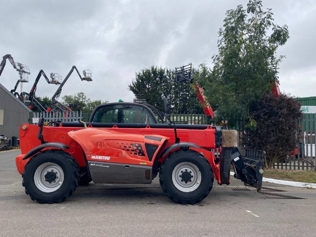 Manitou MT 1440 - Empilhador telescópico: foto 1 Manitou MT 1440 - Empilhador telescópico: foto 1