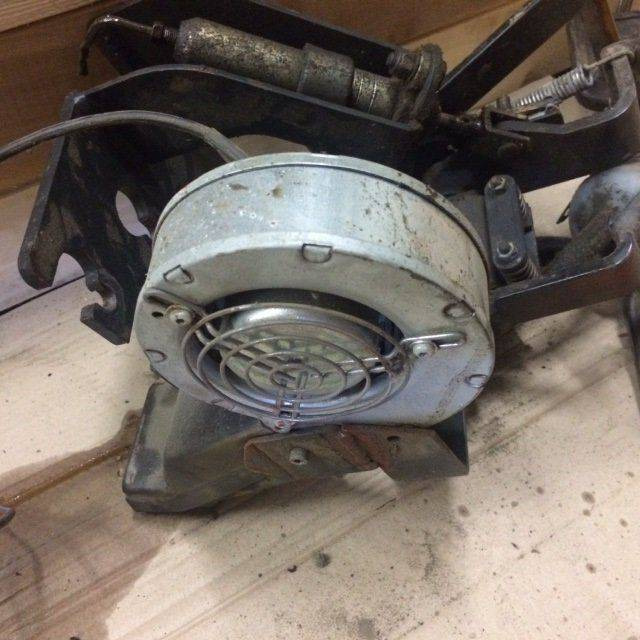 Accelerator & brake for Linde R14, Series115 - Pedal por Equipamento de movimentação: foto 4 Accelerator & brake for Linde R14, Series115 - Pedal por Equipamento de movimentação: foto 4