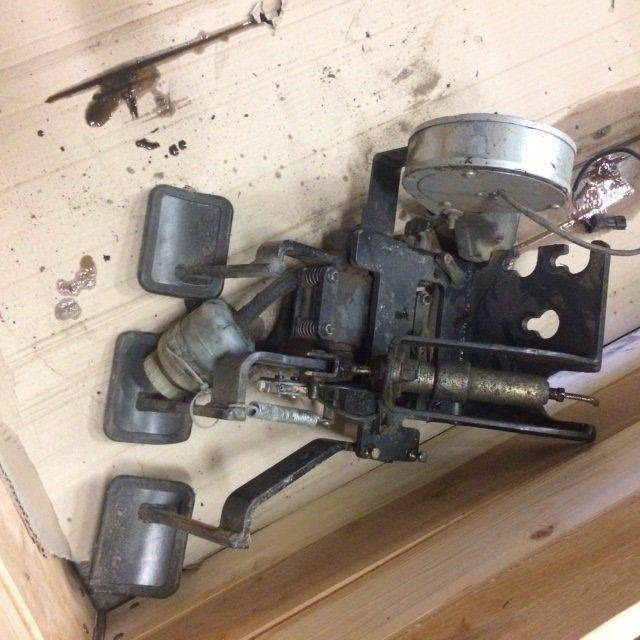 Accelerator & brake for Linde R14, Series115 - Pedal por Equipamento de movimentação: foto 2 Accelerator & brake for Linde R14, Series115 - Pedal por Equipamento de movimentação: foto 2