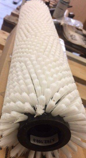 Brush roller, white Kärcher - Vassoura por Máquina de limpeza: foto 2 Brush roller, white Kärcher - Vassoura por Máquina de limpeza: foto 2