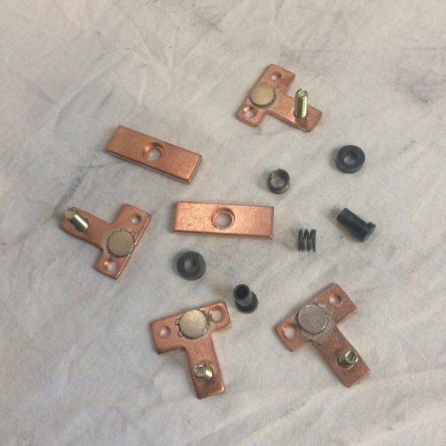 Contactor Kit for Caterpillar/Mitsubishi - Sistema elétrico por Equipamento de movimentação: foto 1 Contactor Kit for Caterpillar/Mitsubishi - Sistema elétrico por Equipamento de movimentação: foto 1