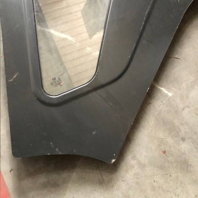 Door left for Linde - Porta e peças por Equipamento de movimentação: foto 2 Door left for Linde - Porta e peças por Equipamento de movimentação: foto 2