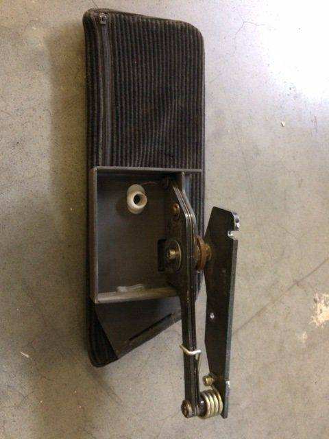 Elbow rest for Atlet UNS - Cabine e interior por Equipamento de movimentação: foto 2 Elbow rest for Atlet UNS - Cabine e interior por Equipamento de movimentação: foto 2