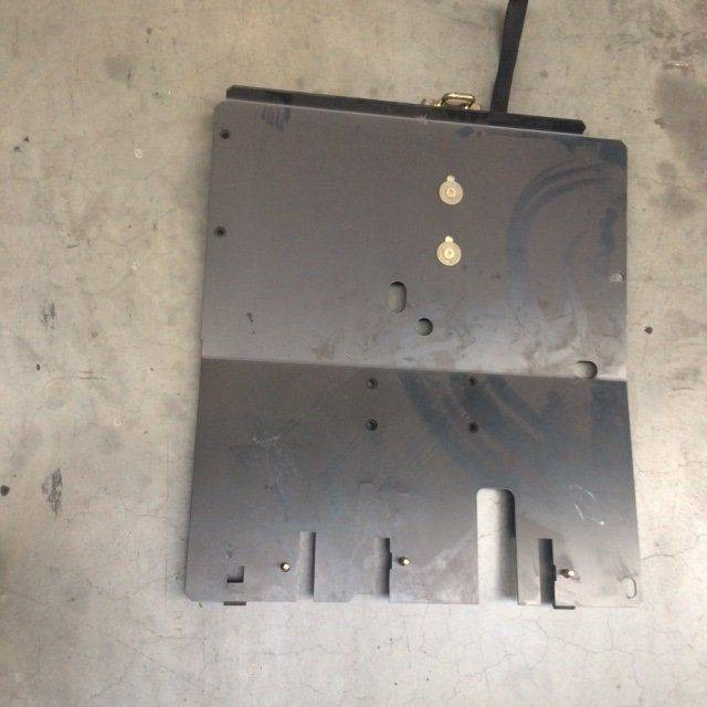 Floor plate for Linde - Carroceria e exterior por Equipamento de movimentação: foto 1 Floor plate for Linde - Carroceria e exterior por Equipamento de movimentação: foto 1