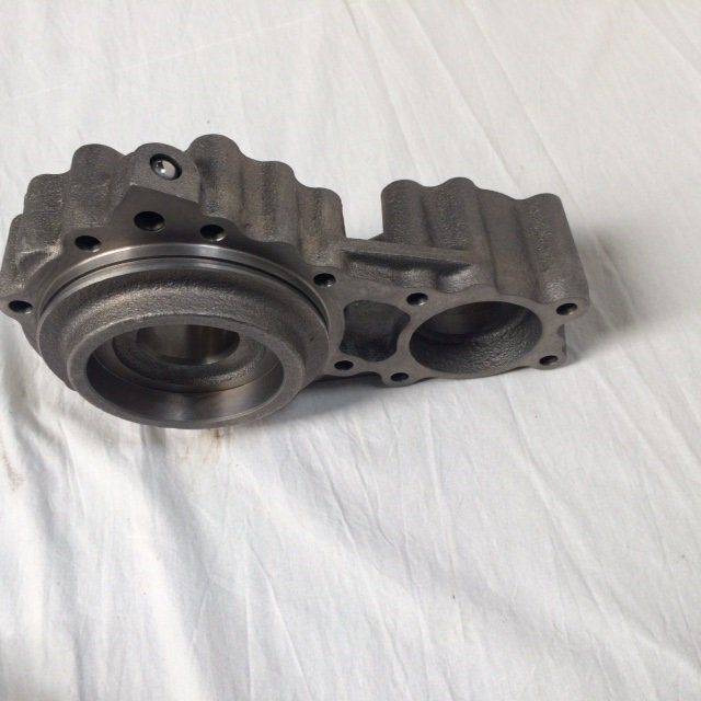 Gear Pump case assy for Caterpillar - Motor e peças por Equipamento de movimentação: foto 2 Gear Pump case assy for Caterpillar - Motor e peças por Equipamento de movimentação: foto 2
