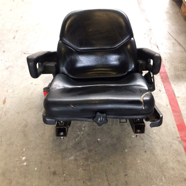 HYSTER seat for forklift - Cabine e interior por Empilhadeira: foto 2 HYSTER seat for forklift - Cabine e interior por Empilhadeira: foto 2