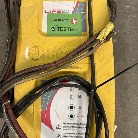Hawker 24V/60A Life Tech - Sistema elétrico por Equipamento de movimentação: foto 3 Hawker 24V/60A Life Tech - Sistema elétrico por Equipamento de movimentação: foto 3
