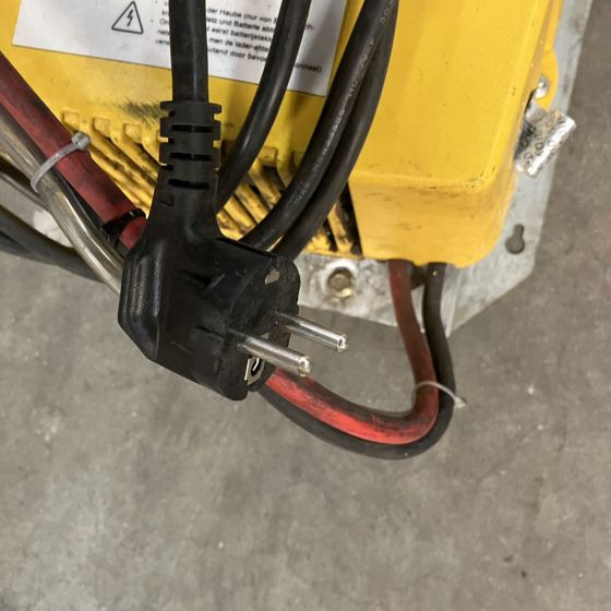Hawker 24V/60A Life Tech - Sistema elétrico por Equipamento de movimentação: foto 4 Hawker 24V/60A Life Tech - Sistema elétrico por Equipamento de movimentação: foto 4