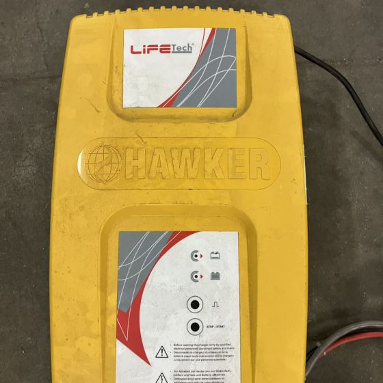 Hawker 24V/80A Life Tech (2) - Sistema elétrico por Equipamento de movimentação: foto 3 Hawker 24V/80A Life Tech (2) - Sistema elétrico por Equipamento de movimentação: foto 3