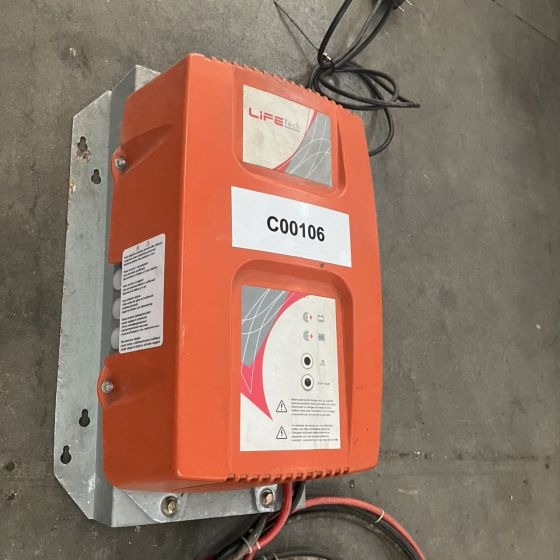 Hawker 24V80A Life Tech (2) - Sistema elétrico por Equipamento de movimentação: foto 2 Hawker 24V80A Life Tech (2) - Sistema elétrico por Equipamento de movimentação: foto 2