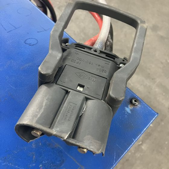 Hawker E 24V/70A - Sistema elétrico por Equipamento de movimentação: foto 4 Hawker E 24V/70A - Sistema elétrico por Equipamento de movimentação: foto 4