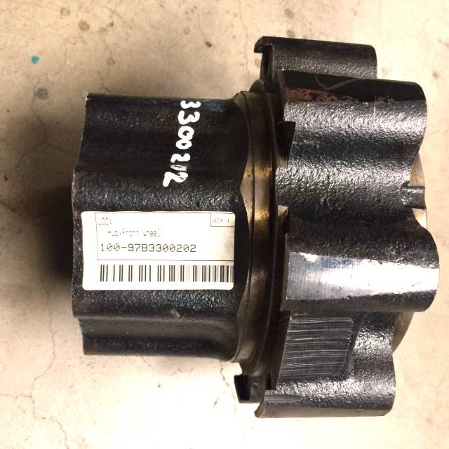 Hub,front wheel for Caterpillar /Mitsubishi - Cubo de roda por Equipamento de movimentação: foto 2 Hub,front wheel for Caterpillar /Mitsubishi - Cubo de roda por Equipamento de movimentação: foto 2