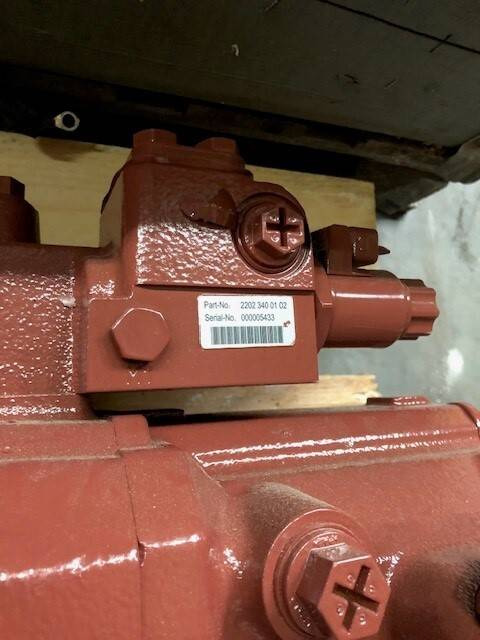 Hydraulic pump HPV105/75D-02R 9513 - Transmissão por Equipamento de movimentação: foto 2 Hydraulic pump HPV105/75D-02R 9513 - Transmissão por Equipamento de movimentação: foto 2