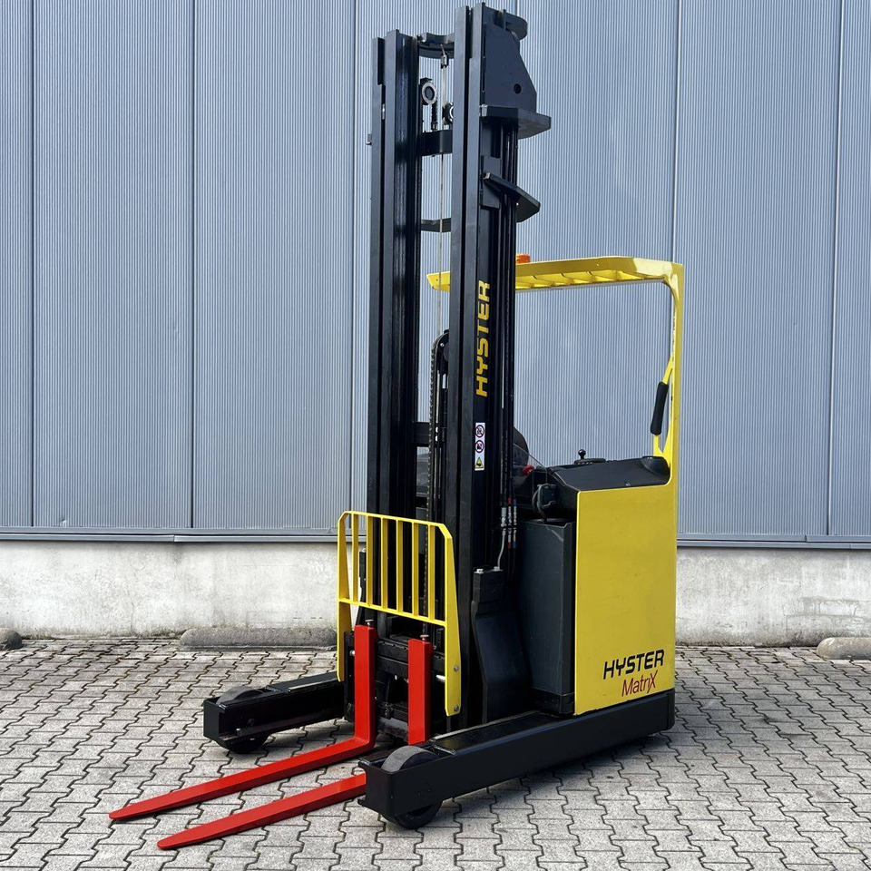 Hyster R1.4H - Empilhador retráctil: foto 2 Hyster R1.4H - Empilhador retráctil: foto 2
