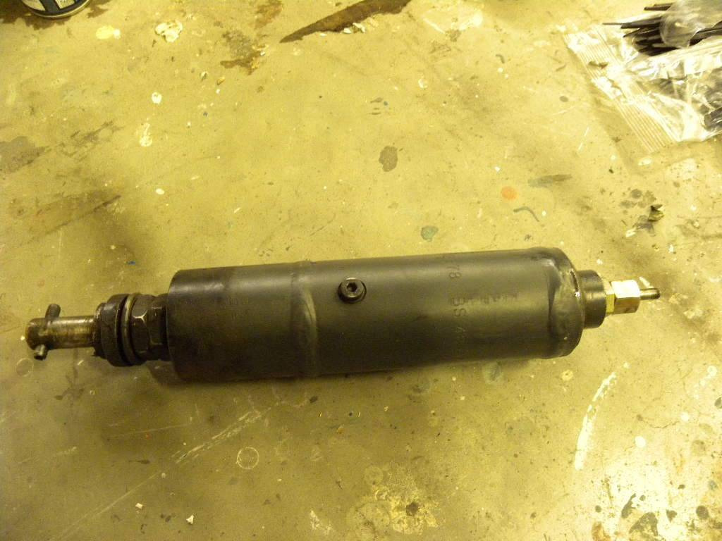 Lifting cylinder for Still EVG BA - Cilindro hidráulico por Equipamento de movimentação: foto 1 Lifting cylinder for Still EVG BA - Cilindro hidráulico por Equipamento de movimentação: foto 1