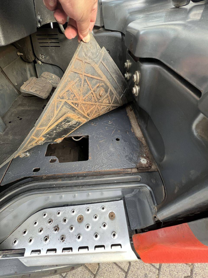 Empilhadeira elétrica Linde E16H-02 (386) EVO: foto 7 Empilhadeira elétrica Linde E16H-02 (386) EVO: foto 7