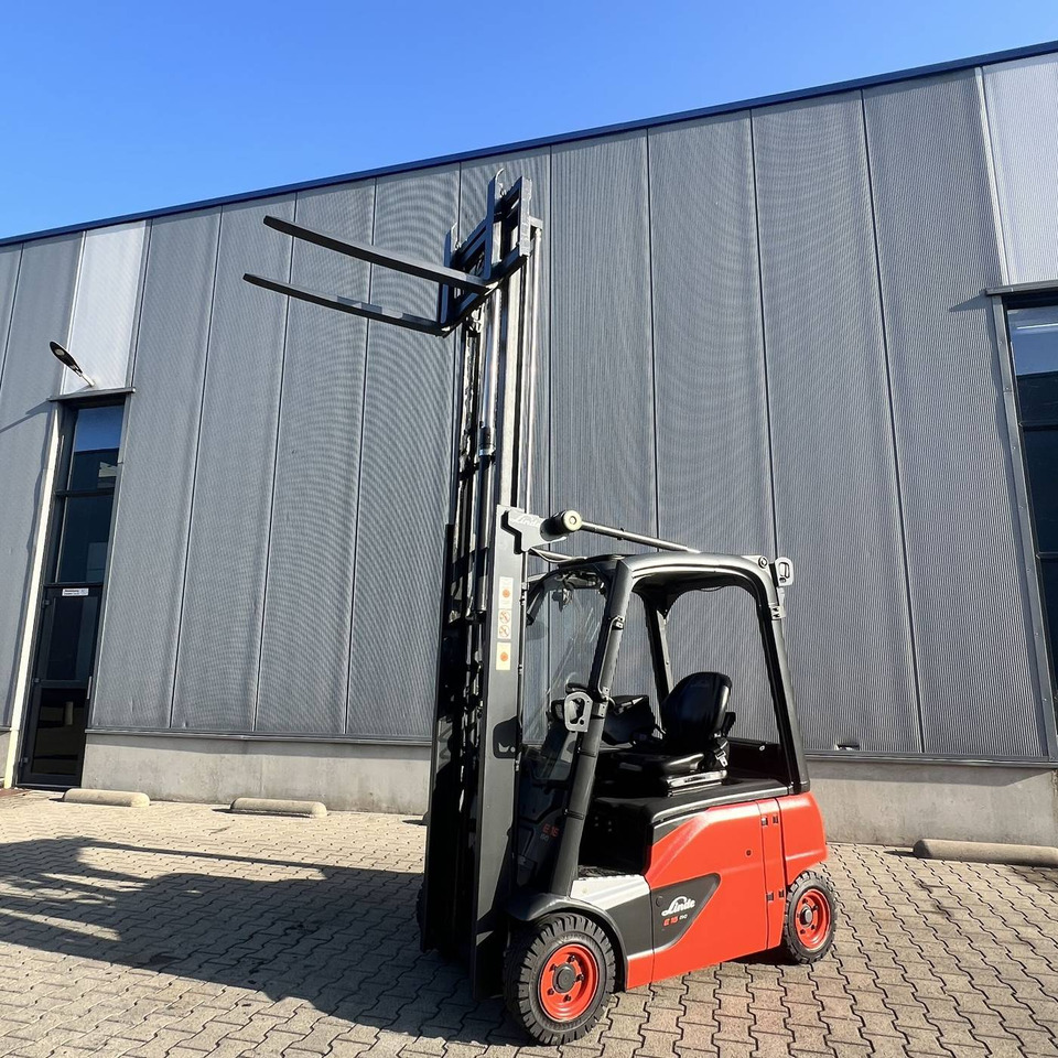 Linde E16P (386-02) EVO - Empilhadeira elétrica: foto 1 Linde E16P (386-02) EVO - Empilhadeira elétrica: foto 1