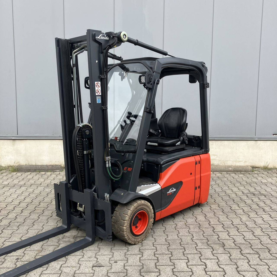 Linde E18 (386-02) EVO - Empilhadeira elétrica: foto 1 Linde E18 (386-02) EVO - Empilhadeira elétrica: foto 1