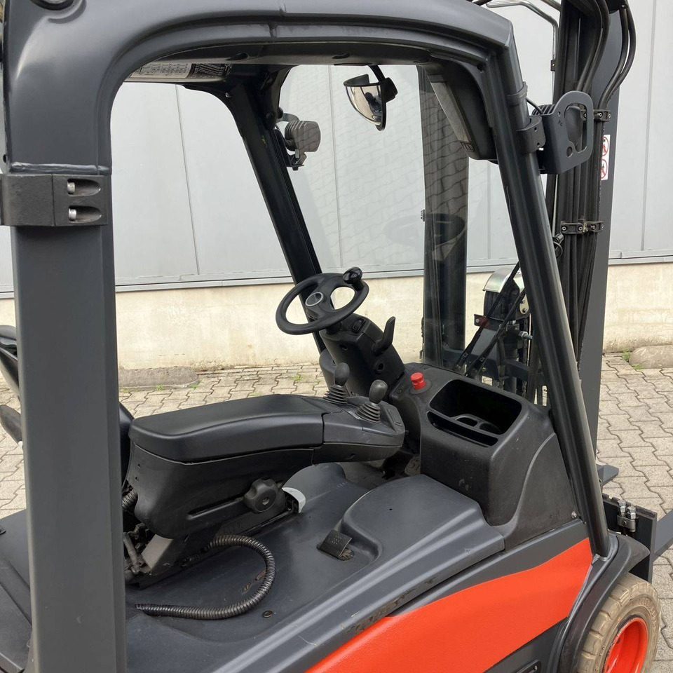 Linde E18 (386-02) EVO - Empilhadeira elétrica: foto 3 Linde E18 (386-02) EVO - Empilhadeira elétrica: foto 3
