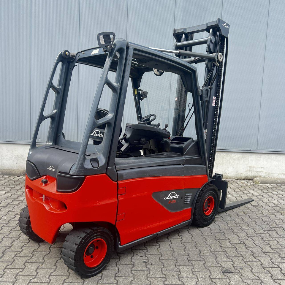Linde E25L (387) - Empilhadeira elétrica: foto 2 Linde E25L (387) - Empilhadeira elétrica: foto 2