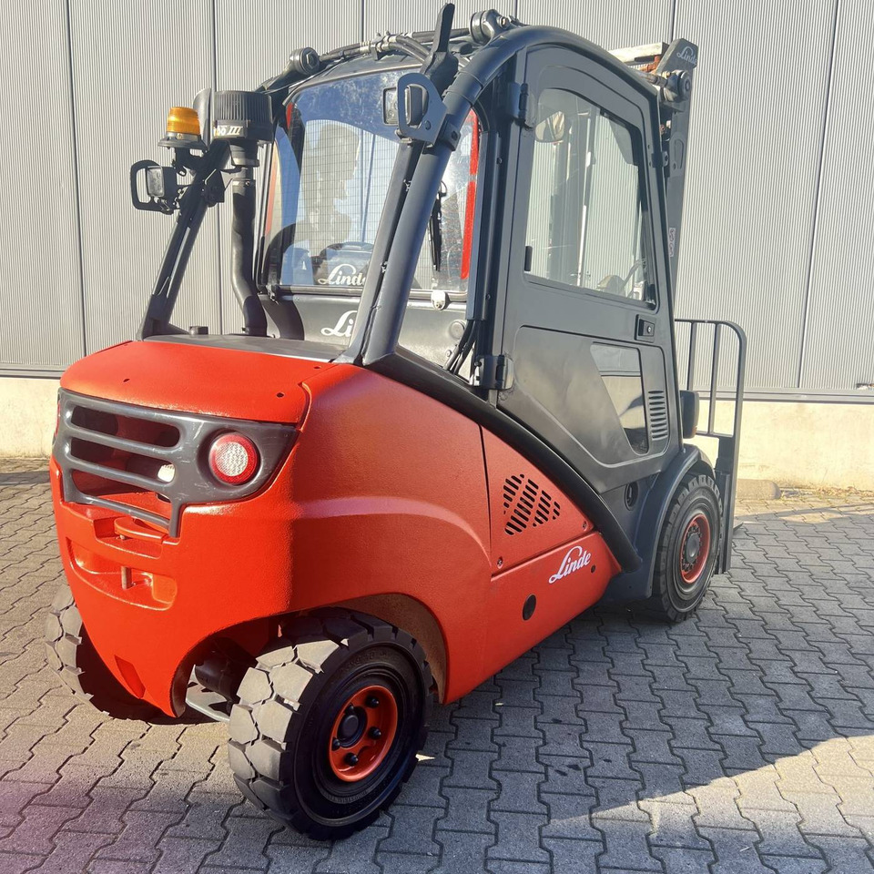 Linde H35D (393) - Empilhadeira a diesel: foto 2 Linde H35D (393) - Empilhadeira a diesel: foto 2