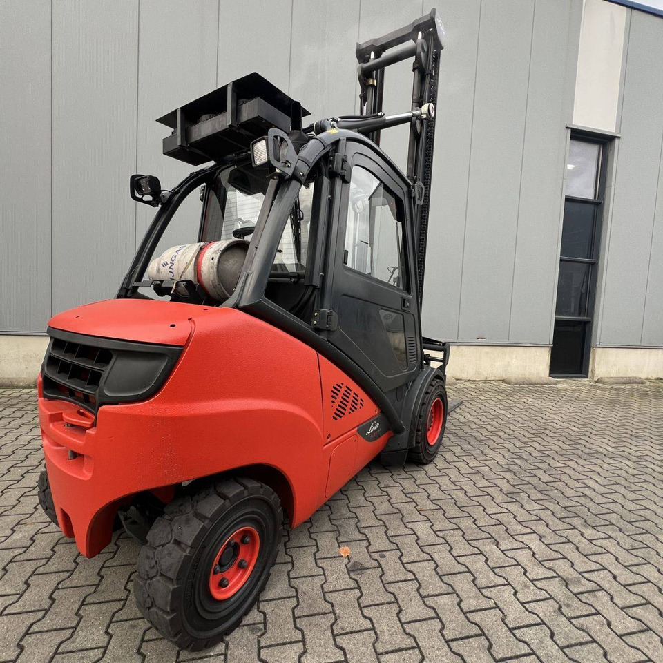 Linde H35T-02 (393) EVO - Empilhadeira a gás: foto 2 Linde H35T-02 (393) EVO - Empilhadeira a gás: foto 2