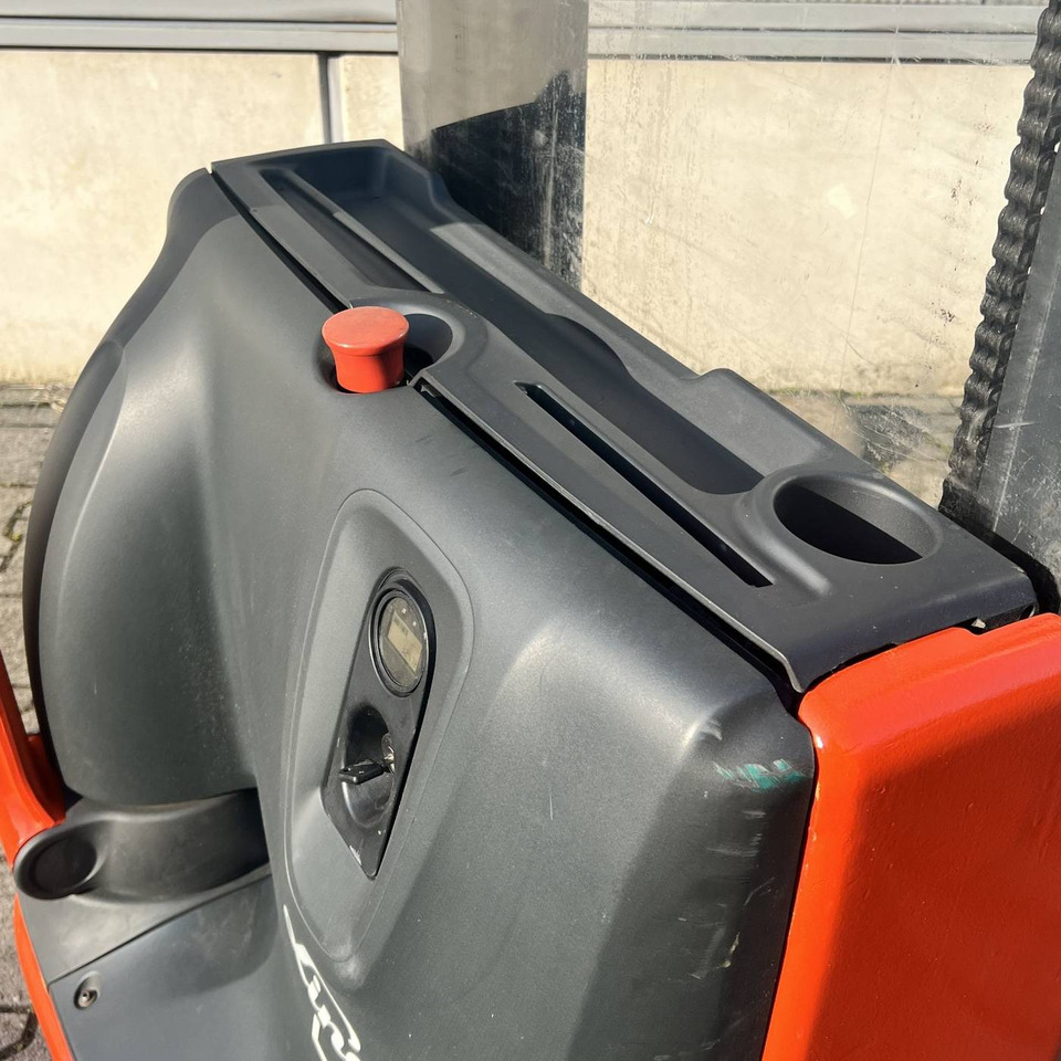 Linde L10 (1172) - Stacker: foto 4 Linde L10 (1172) - Stacker: foto 4