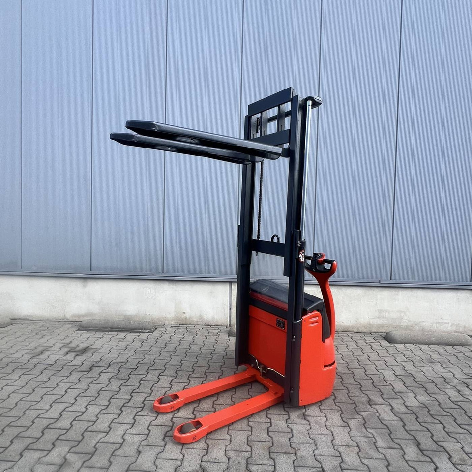 Linde L10 (379) - Stacker: foto 4 Linde L10 (379) - Stacker: foto 4