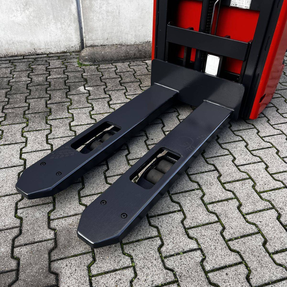 Leasing de Linde L12 (1172) Linde L12 (1172): foto 13 Leasing de Linde L12 (1172) Linde L12 (1172): foto 13