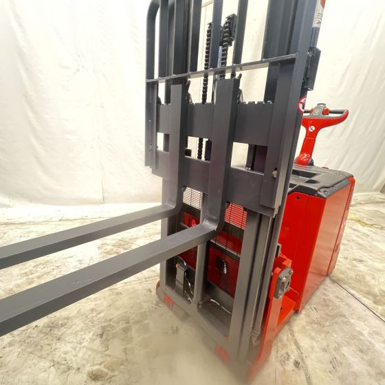 Linde L12AC (1170) - Stacker: foto 5 Linde L12AC (1170) - Stacker: foto 5