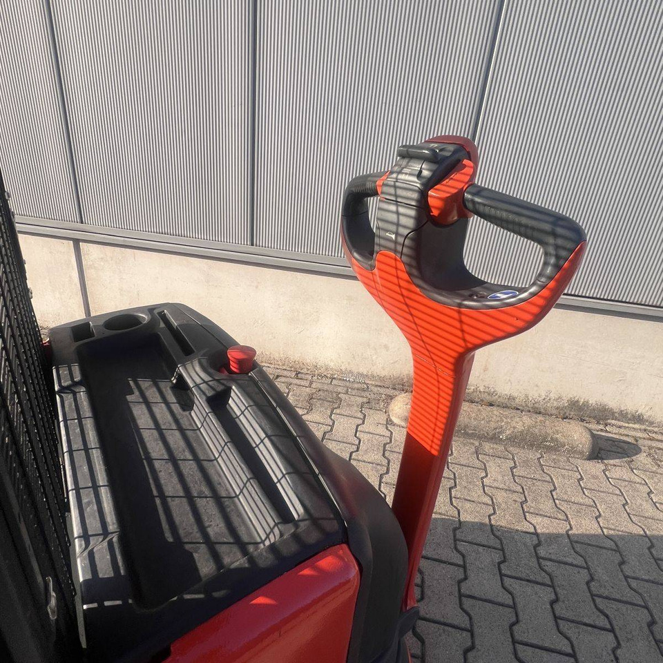 Stacker Linde L14C (1169): foto 10 Stacker Linde L14C (1169): foto 10