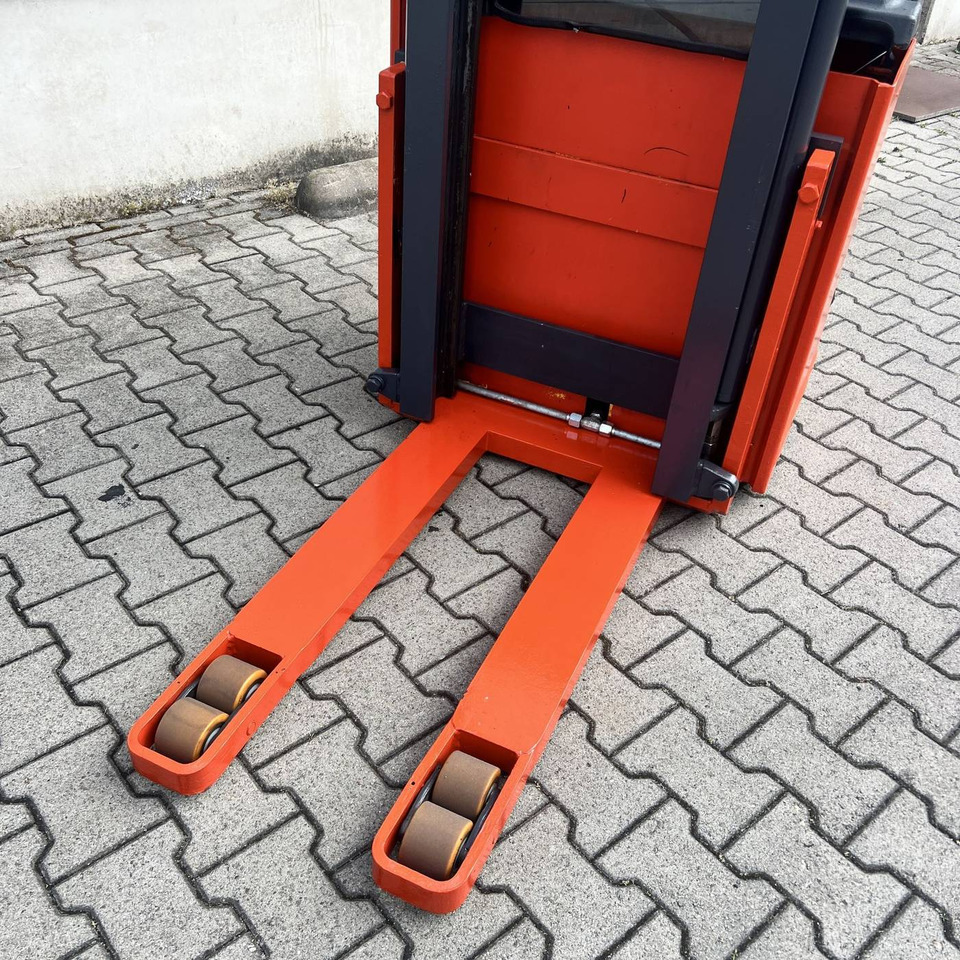 Stacker Linde L20: foto 13