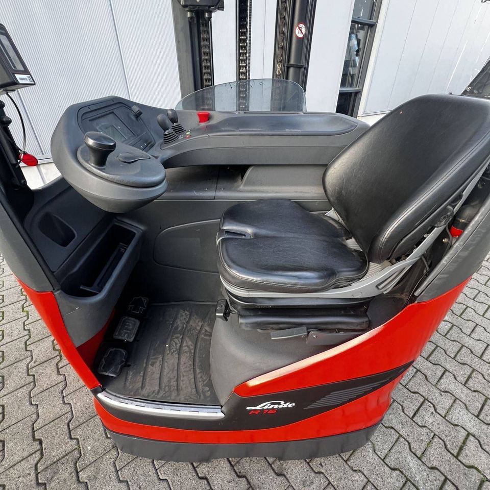 Linde R16 HD (1120) - Empilhador retráctil: foto 3 Linde R16 HD (1120) - Empilhador retráctil: foto 3