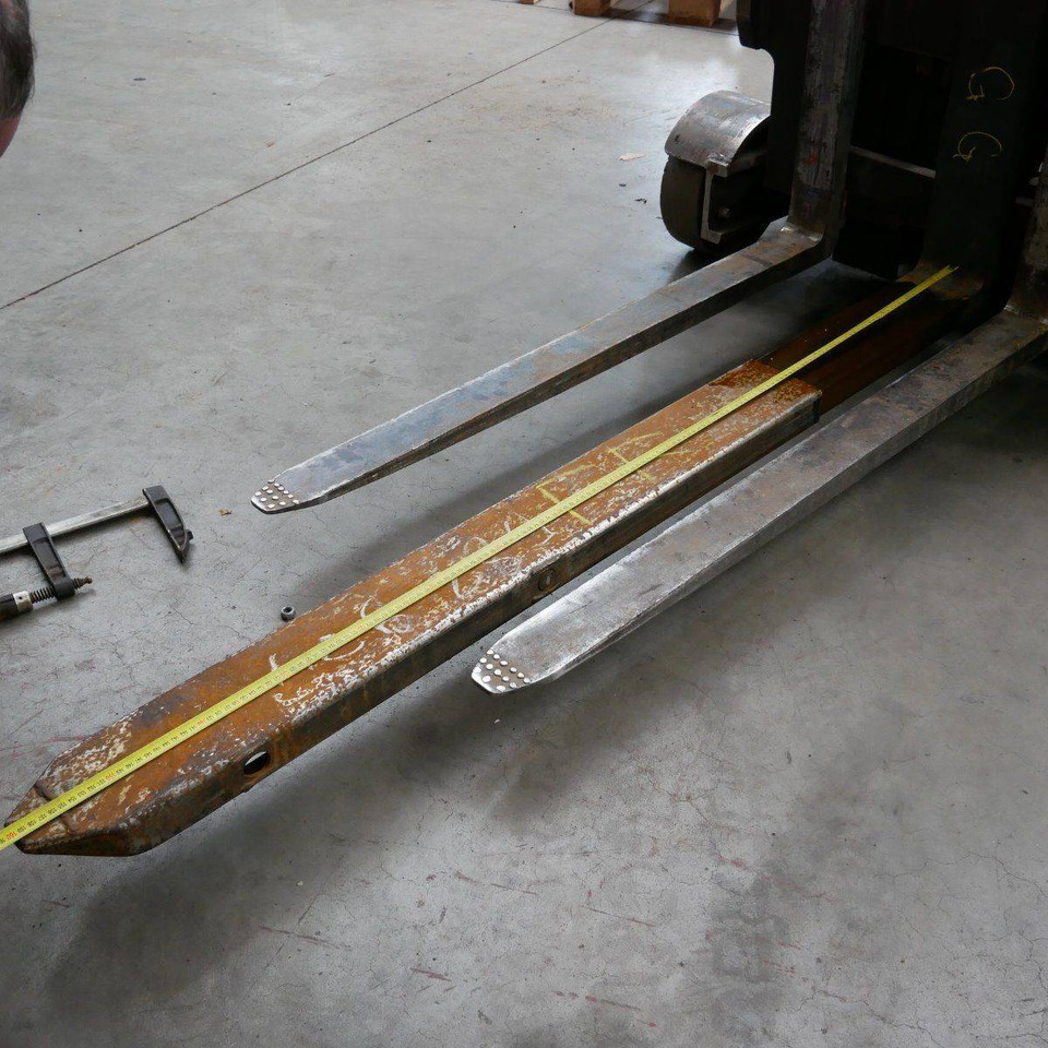 Manual Reach forks - Garfos: foto 1 Manual Reach forks - Garfos: foto 1