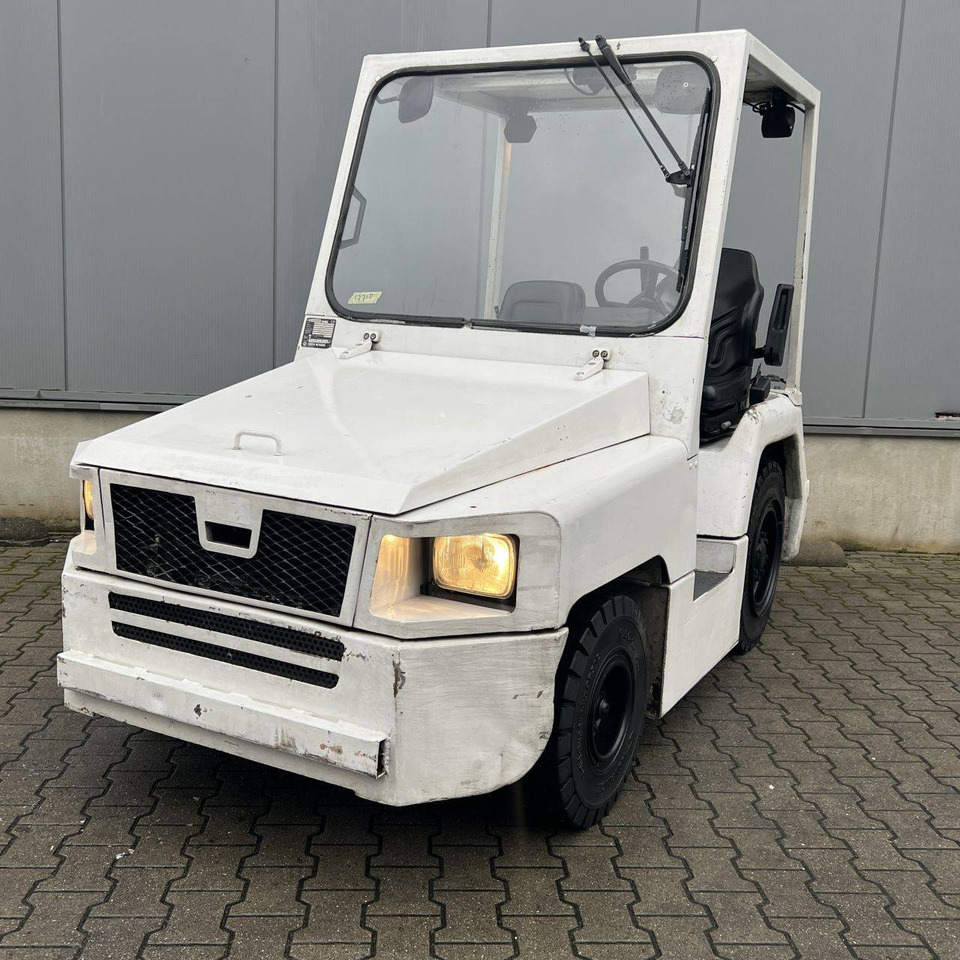 Nissan FV02A25U - Trator elétrics: foto 1 Nissan FV02A25U - Trator elétrics: foto 1