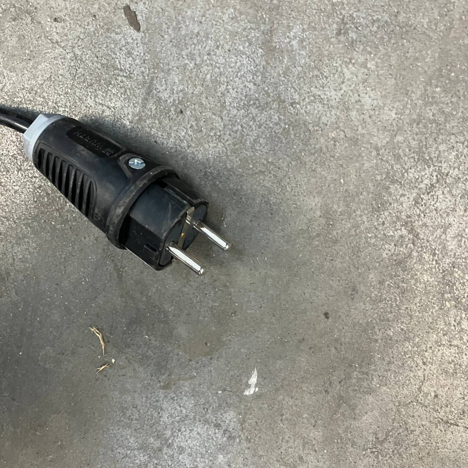 Hawker 24V/90A - Peça de reposição por Equipamento de movimentação: foto 2 Hawker 24V/90A - Peça de reposição por Equipamento de movimentação: foto 2