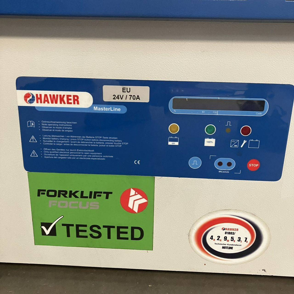 Hawker E24V/70A - Peça de reposição por Equipamento de movimentação: foto 3 Hawker E24V/70A - Peça de reposição por Equipamento de movimentação: foto 3